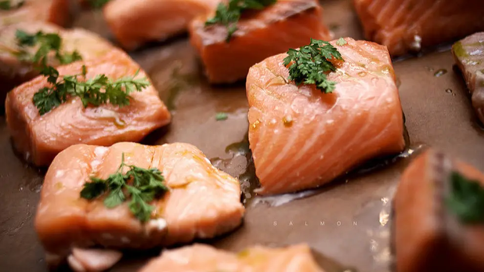 El salmón es rico en ácidos grasos omega-3