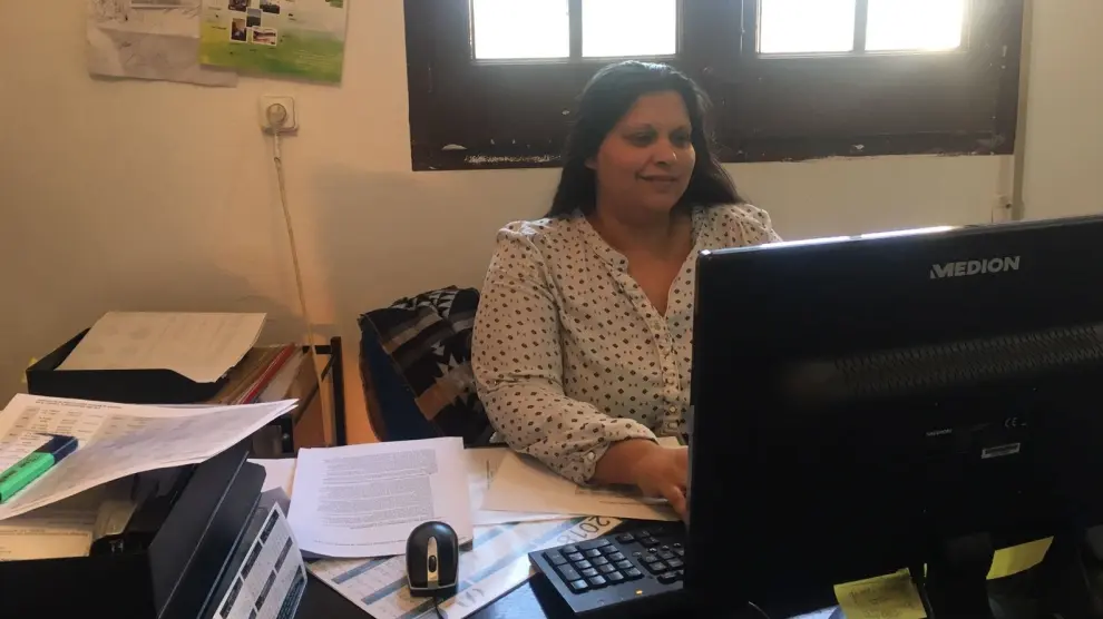 Carmen Dual trabaja de mediadora social en la Federación de Asociaciones Gitanas de Aragón