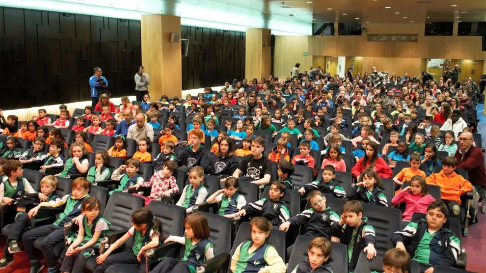 La Liga de Escuelas se ha presentado en el Salón Aragón de Ibercaja