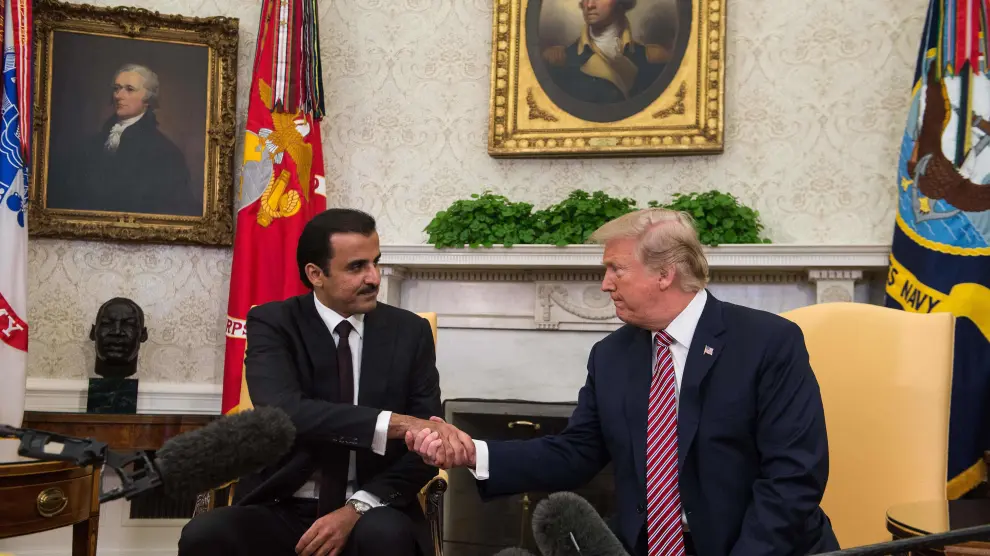 Donald Trump junto al emir de Catar, Tamim bin Hamad al Zani.