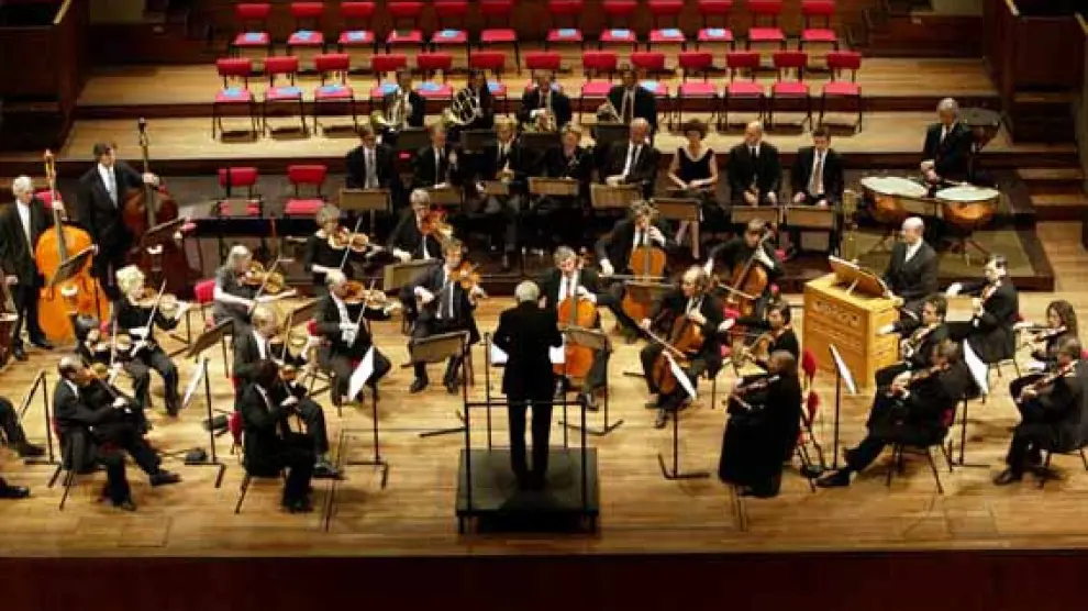 La Orquesta Sinfónica de Baleares cuenta con 25 músicos extranjeros y 37 españoles.