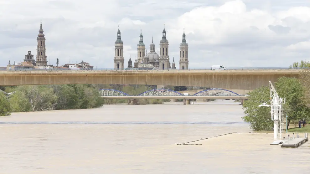 El río Ebro este jueves