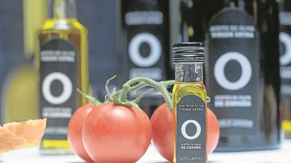Imagen de la campaña para concienciar sobre el uso de envases de aceite de oliva irrellenables.