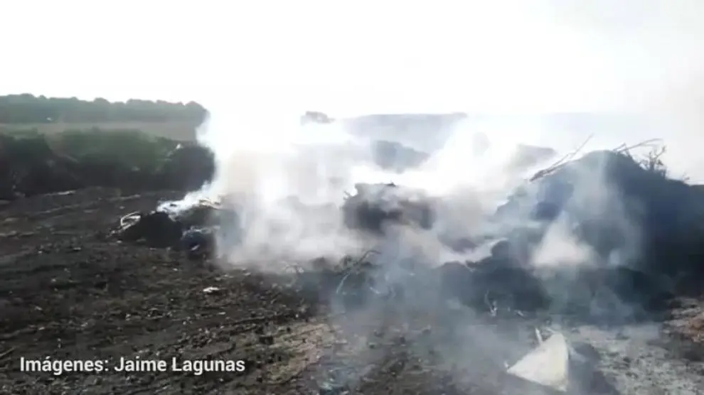 Se incendia un vertedero denunciado por los vecinos de La Muela