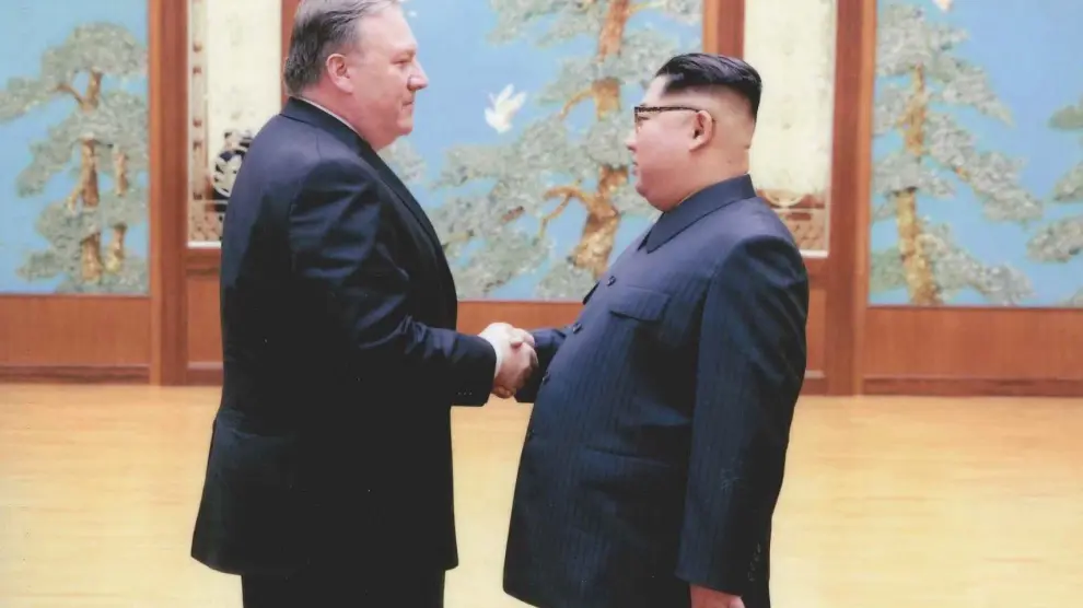 Imagen del encuentro mantenido entre Pompeo y Kim Jong-un.