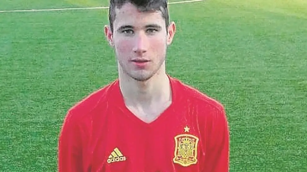 Javier Almerge, con la camiseta de la selección española.