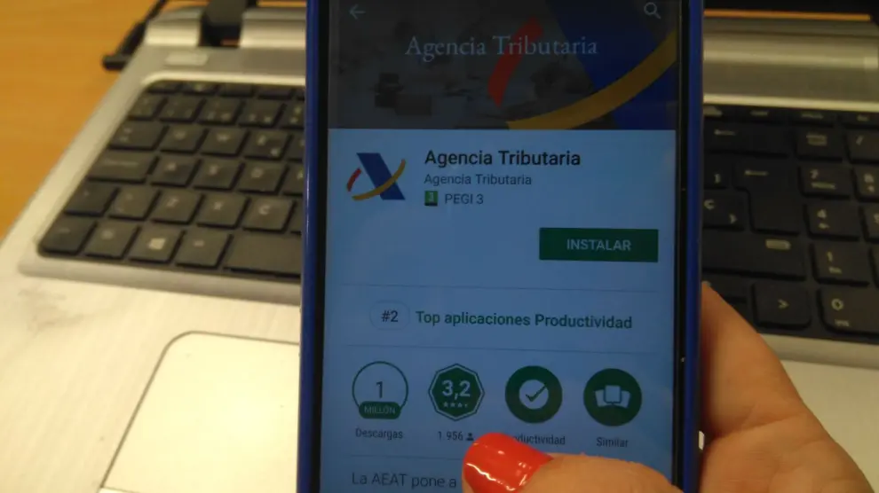 La Agencia Tributaria ha presentado una aplicación móvil en esta campaña de la Renta, que ha generado algunos problemas.