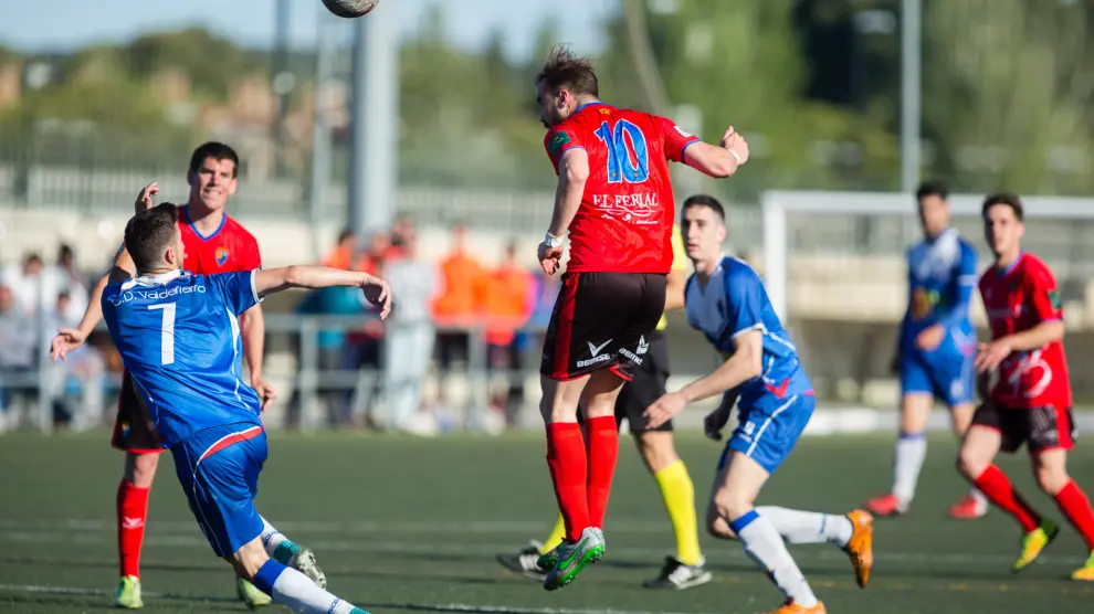 Fútbol. Tercera División- Valdefierro vs. Teruel. Daniel Marzo