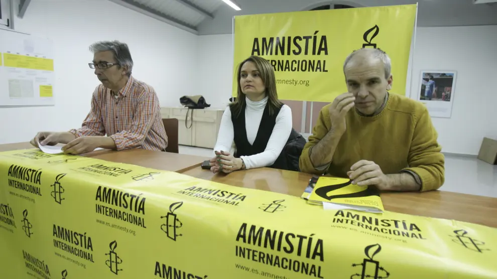 Mary Luz Avendaño durante un acto con miembros de Amnistía Internacional