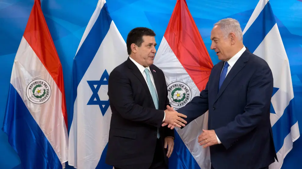 El primer ministro israelí, Benjamín Netanyahu, y el presidente de Paraguay, Horacio Cartes.