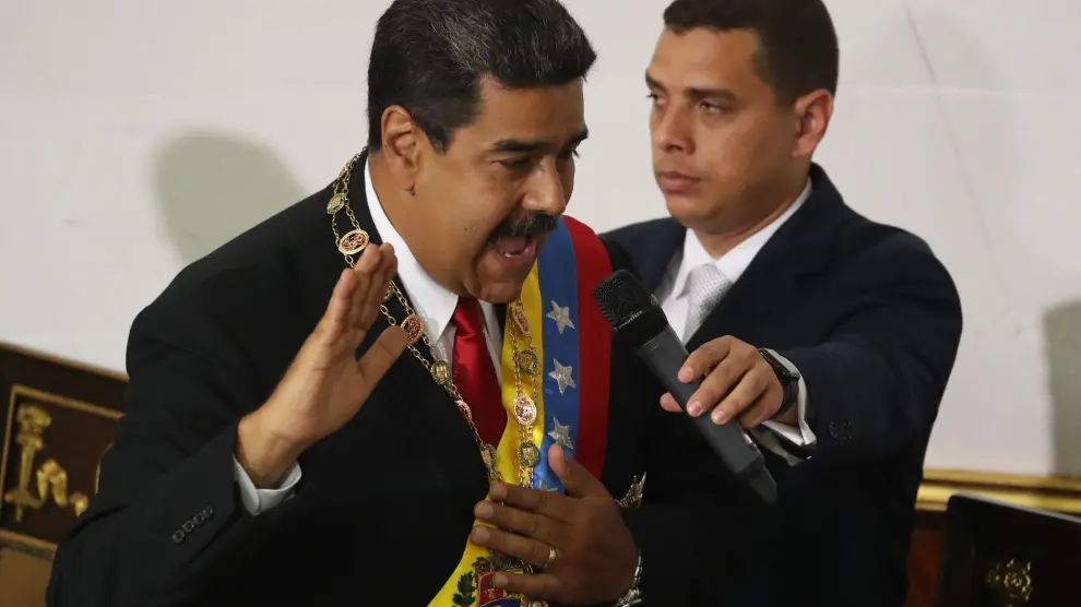 Nicolás Maduro jura su cargo como presidente ante la Asamblea Constituyente oficialista