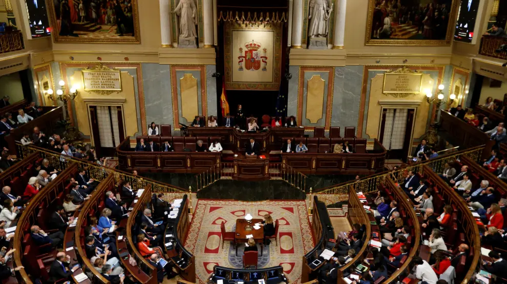 Vista general del hemiciclo con la intervención del secretario general del PSOE, Pedro Sánchez.