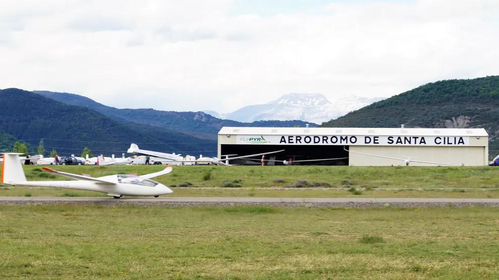 El aeródromo de Santa Cilia se sitúa en La Jacetania.