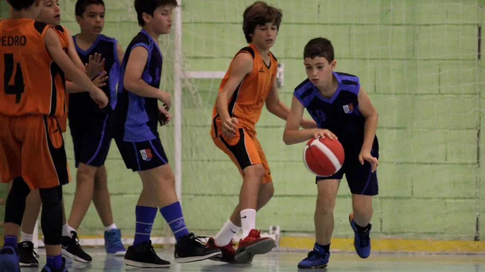 Baloncesto. Torneo Basket Lupus-Tropheum