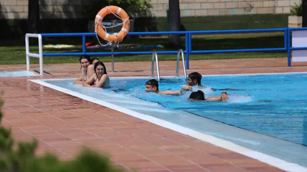 Con la apertura de los piscinas, los pediatras recuerdan a los padres extremar la precaución.