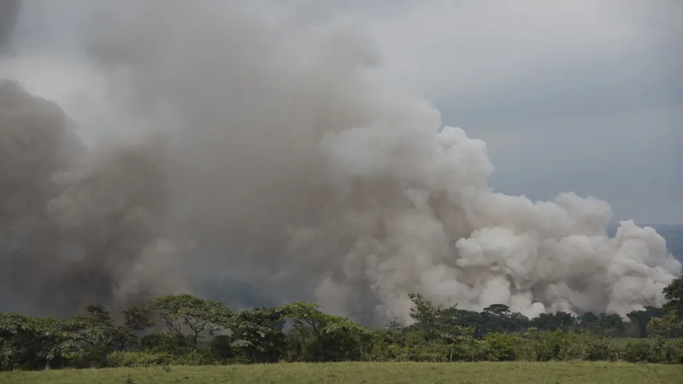 La nueva erupción del volcán de Fuego podría llegar a la autopista que conecta Palin y Escuintla.