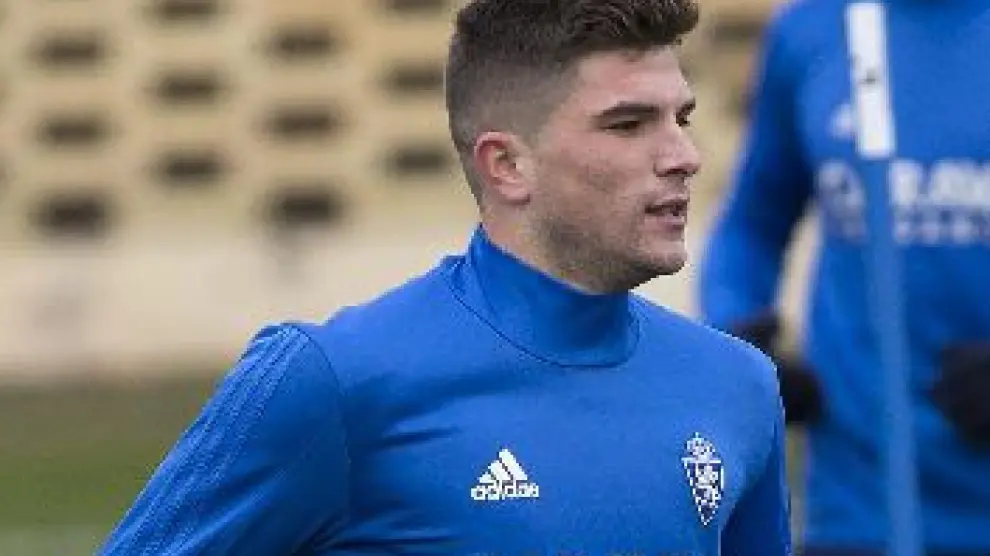Guti, en un entrenamiento del Real Zaragoza antes de caer lesionado.