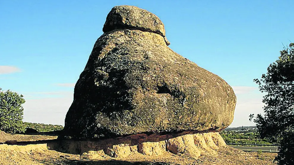 Piedra Mujer, en Velillas.