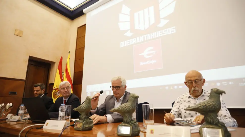 Nacho Torre (Ibercaja), Gustavo Alcalde (delegado del Gobierno), XavierBartrolí (Octagon) y Roberto Iglesias (Edelweiss), durante la presentación