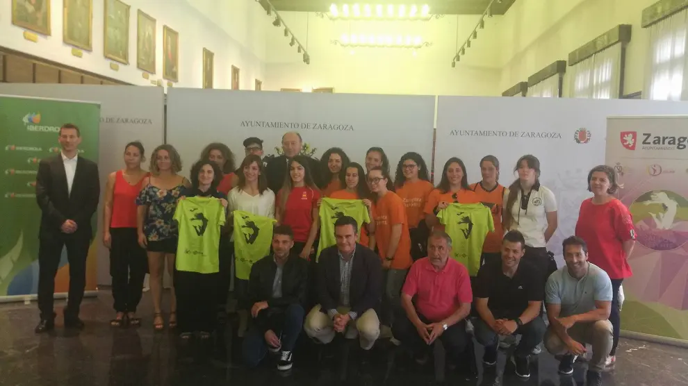 Presentación del Tour Mujer, Salud y Deporte, con representantes de 15 federaciones