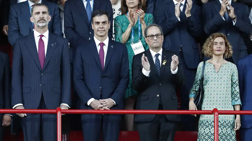 El Rey, Sánchez, Torra y la ministra Batet, este viernes en el acto de inauguración de los Juegos del Mediterráneo.