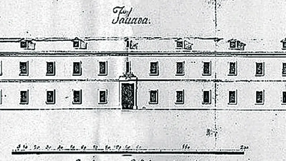 Plano de la fachada realizado en 1793 por el arquitecto Agustín Sanz, cuya firma aparece a la derecha.