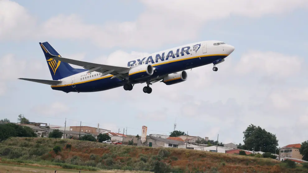 Los tripulantes de cabina de Ryanair han convocado una huelga los días 25 y 26  de julio.