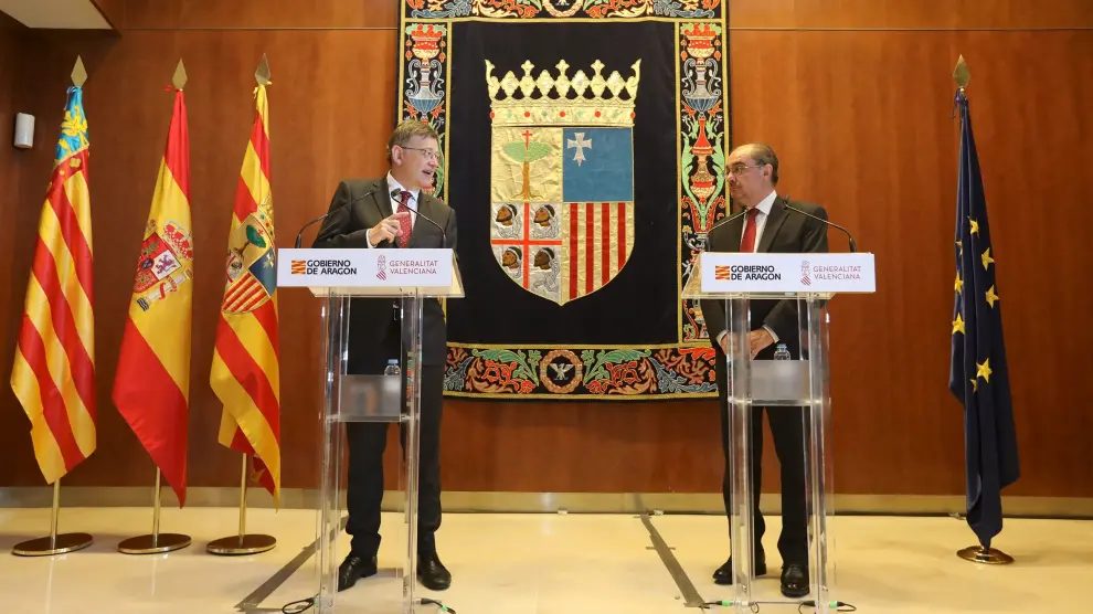 Javier Lambán y Ximo Puig en la reunión de ayer en Teruel.