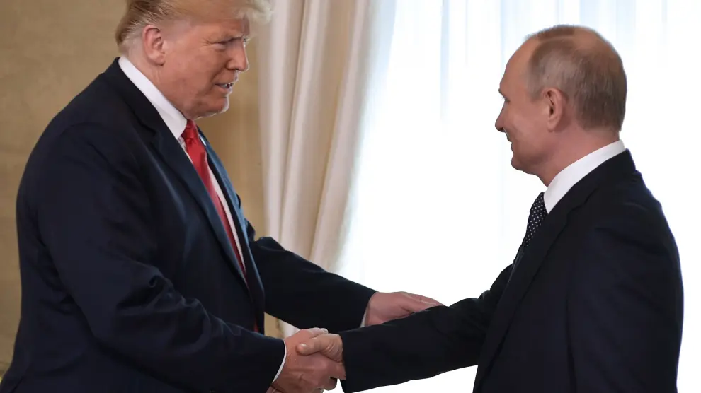 Trump y Putin, 'cara a cara'.