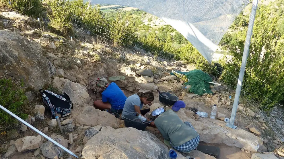 Trabajos arqueológicos que se desarrollan este mes de julio en Roca San Miguel.