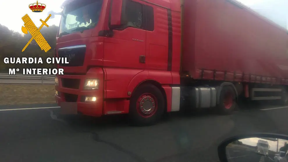 La Guardia Civil logra localizar a un camionero que circuló en sentido contrario hacia Zaragoza en junio