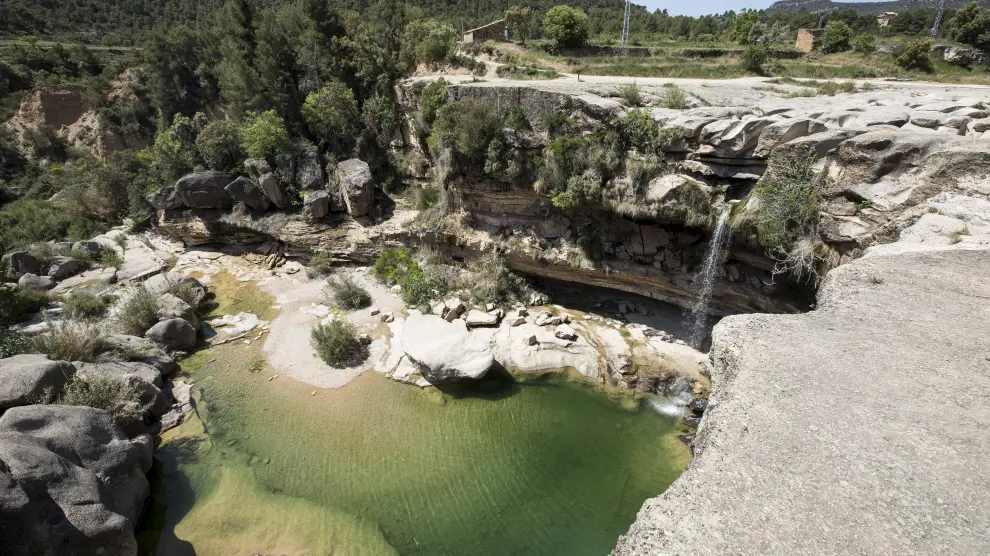Fotos de las piscinas naturales, pozas, embalses, ríos y barrancos donde bañarse en Teruel