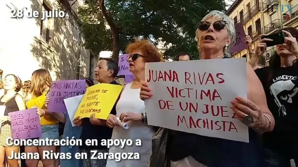Concentración en apoyo a Juana Rivas en Zaragoza