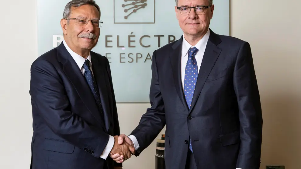 Jordi Sevilla, nombrado nuevo presidente de Red Eléctrica. En la imagen, con José Folgado.