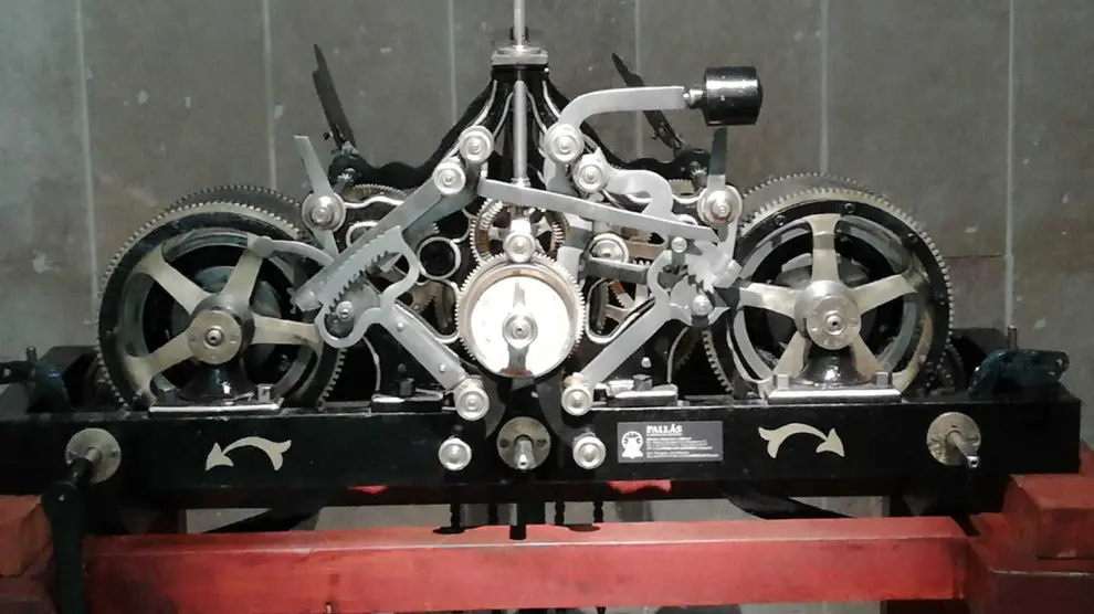 El mecanismo del reloj data de los años 50.