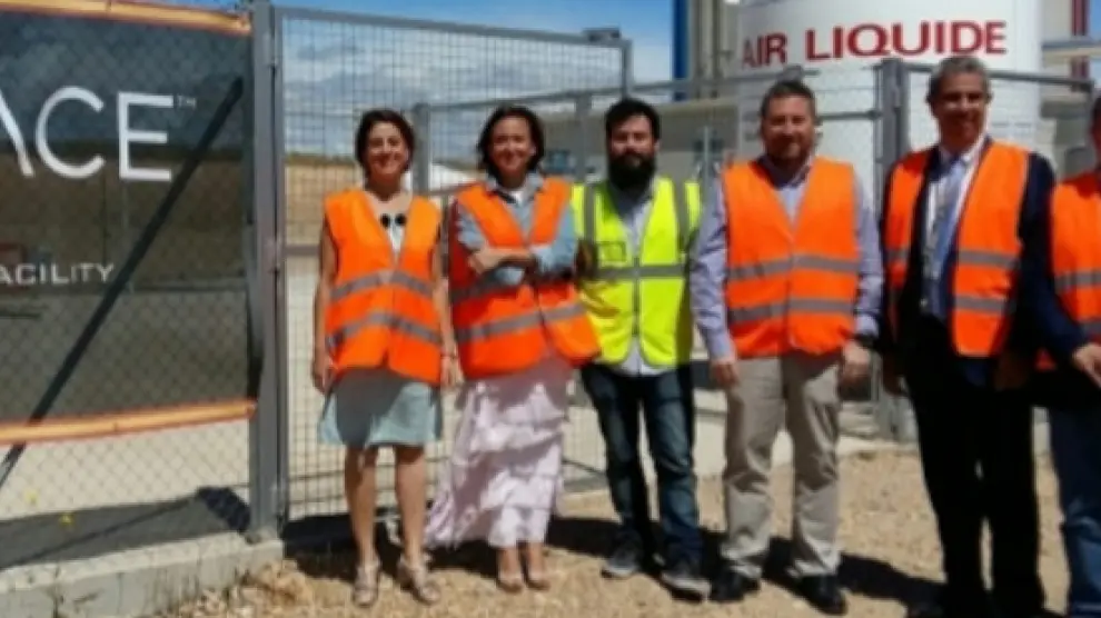 Visita institucional a las instalaciones de PLD en el aeropuerto de Teruel.