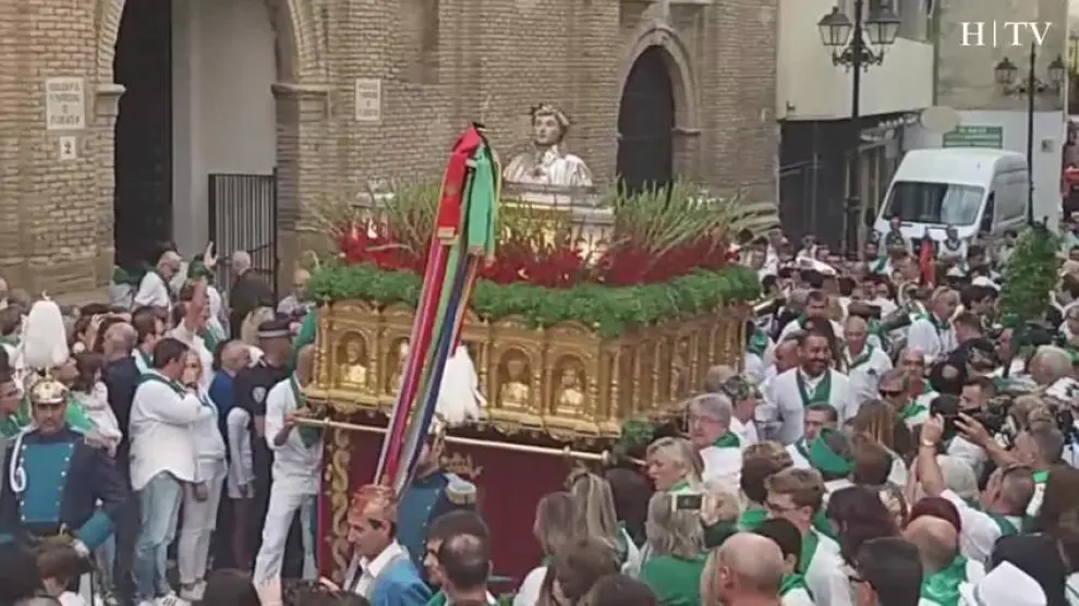 Salida del Busto de San Lorenzo en procesión
