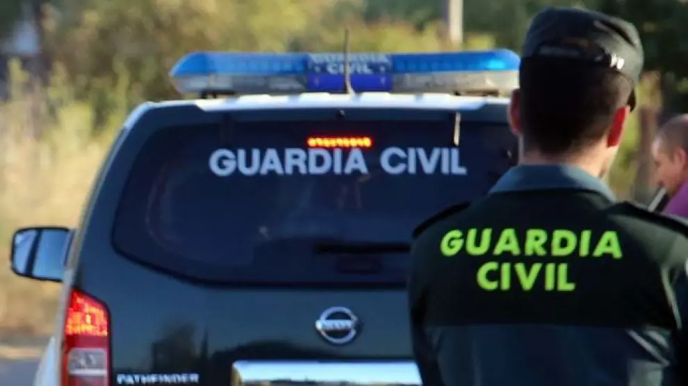 Detenido un hombre de 39 años por matar a puñaladas a su pareja, de 21 años, en un pueblo de Granada