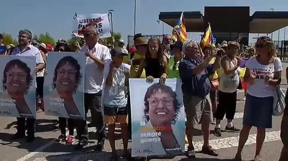 Continúa la tensión en Cataluña a costa de la legitimidad de los lazos amarillos