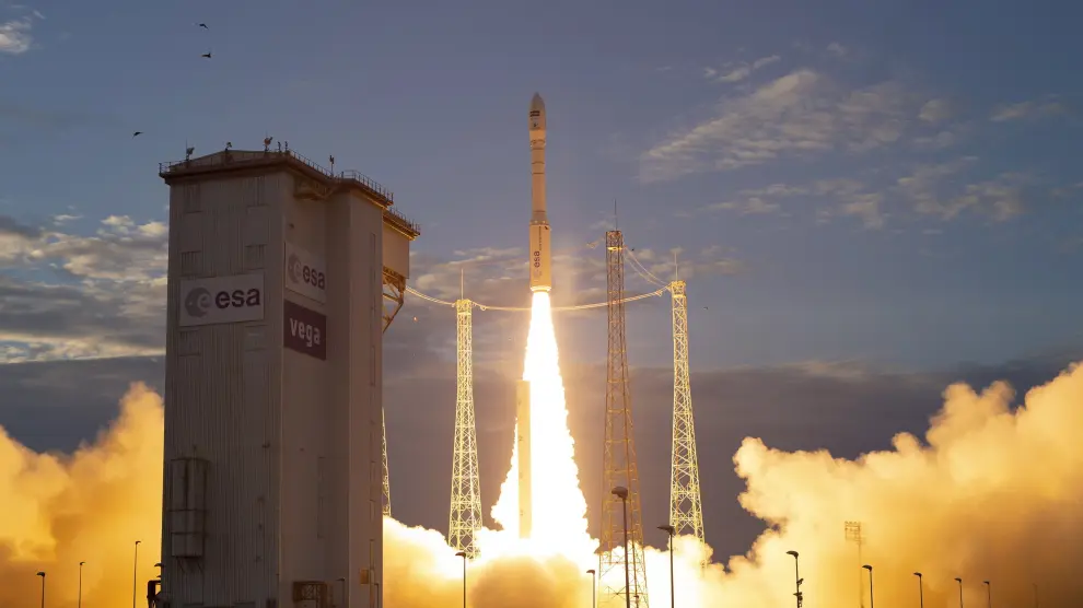 Despegue del cohete Vega con el satélite Aeolus desde la Guayana Francesa.