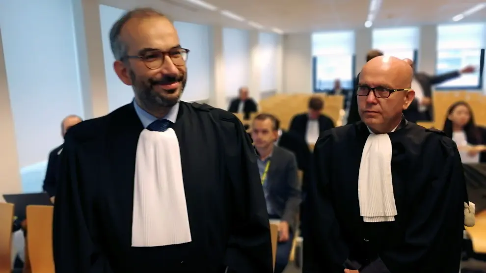 Los abogados de ambas partes en la sala 7 del Tribunal de Primera Instancia del juzgado de Bruselas