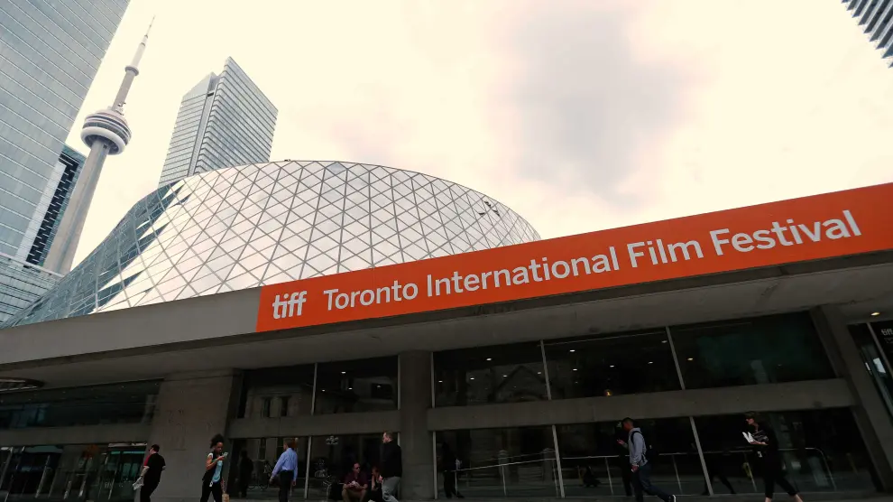 La sede del festival y la CN Tower de Toronto, en la inauguración del festival.