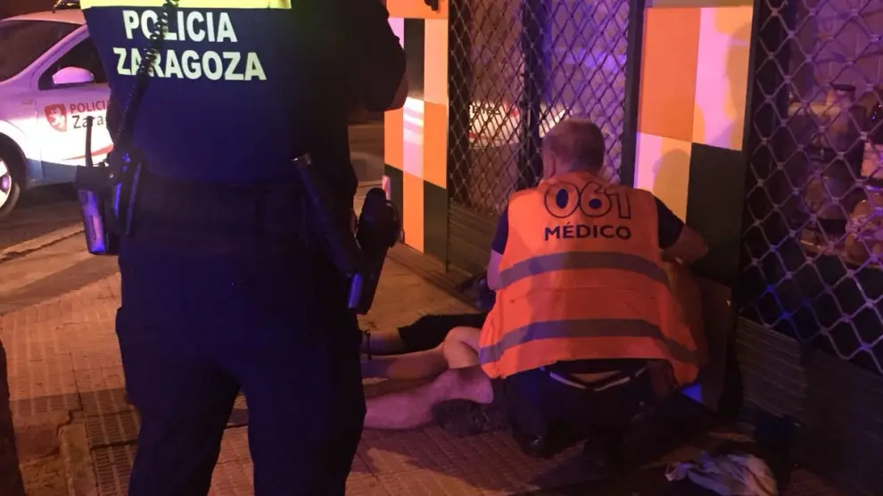 La pelea por el robo de un móvil en el centro de Zaragoza termina con un herido en el hospital.
