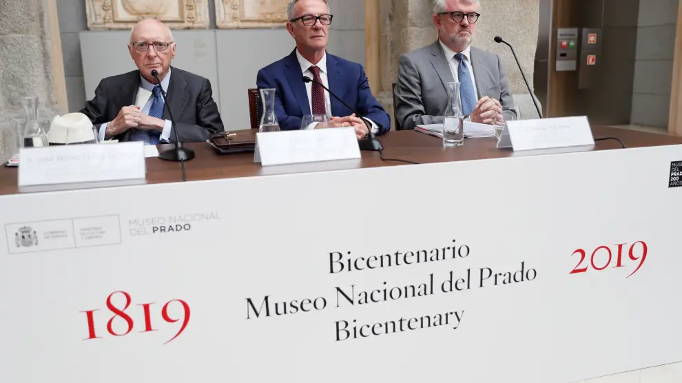 El presidente del Patronato, José Pedro Perez-Llorca; el ministro de Cultura, José Guirao y el director del Museo del Prado, Miguel Falomir, durante la presentación del programa.
