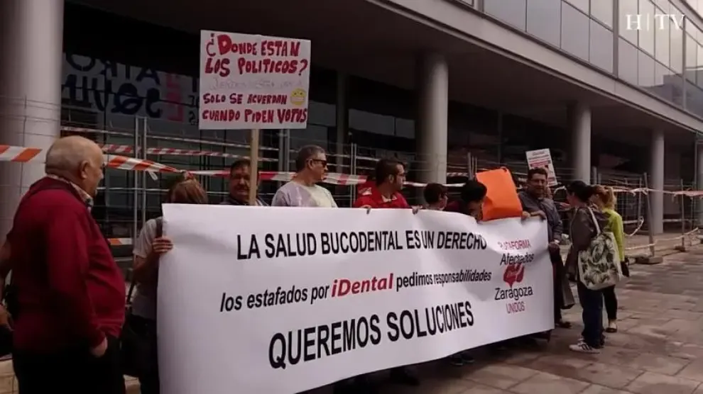 Los afectados de Idental vuelven a pedir responsabilidades en Zaragoza
