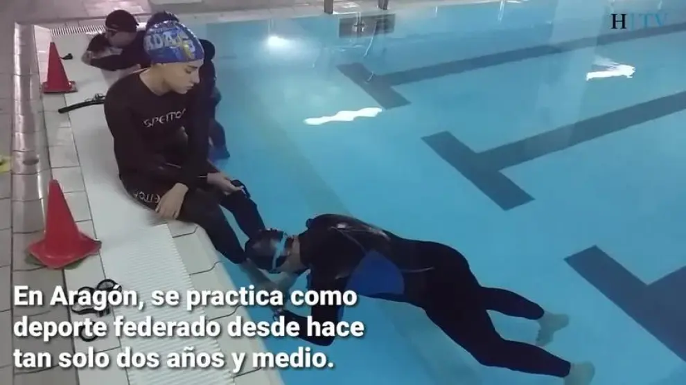 La apnea, un deporte subacuático en auge en Aragón