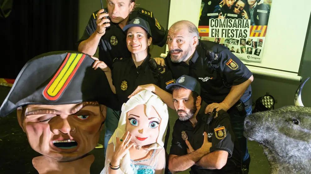 Los actores de 'Comisaría en fiestas', nueva propuesta de Teatro Indigesto.