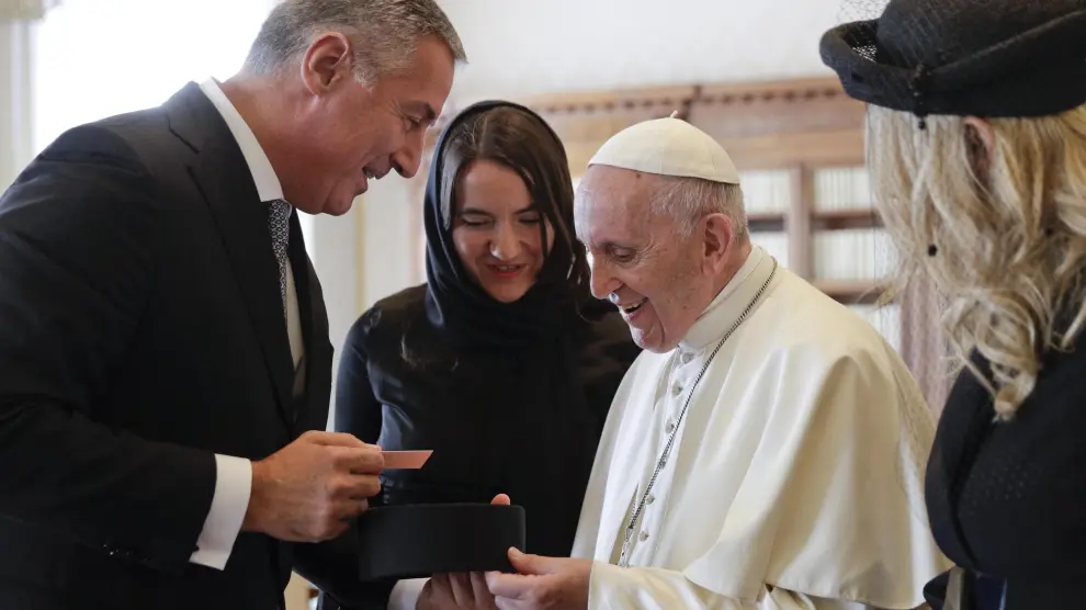 El papa Francisco, este mismo lunes, en una audiencia con el presidente de Montenegro, Milo Djukanovic.