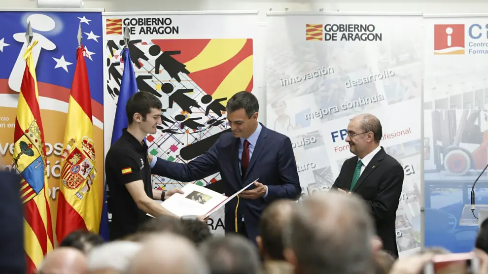 Pedro Sánchez visita un centro de FP en Zaragoza