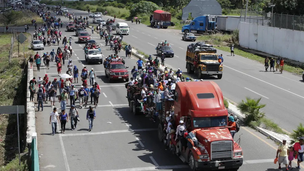 Más de 7.000 personas, en su mayoría hondureños, viajan en caravana migrante hasta Estados Unidos.